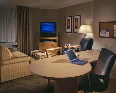 Candlewood Suites Elgin - Northwest Chicago By Ihg Zewnętrze zdjęcie